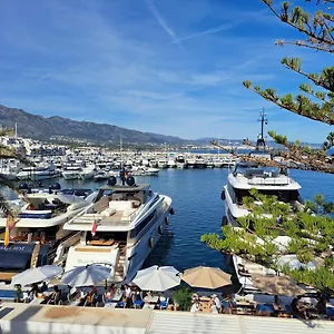 https://private-suites-in-huge-penthouse-1st-line-puerto-banus.1costadelsol.com